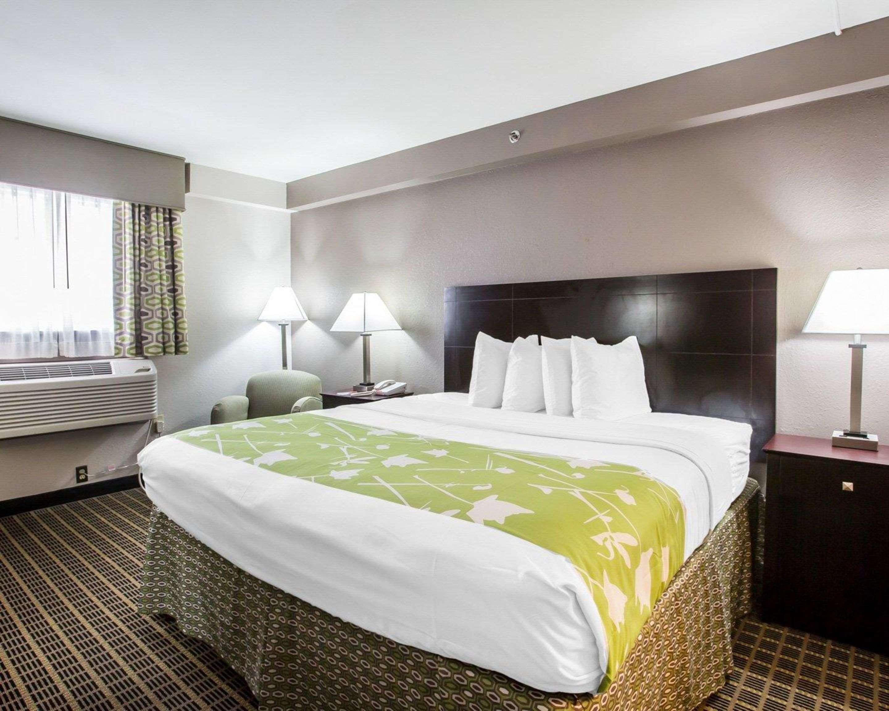 Econo Lodge Birmingham Гувер Екстер'єр фото