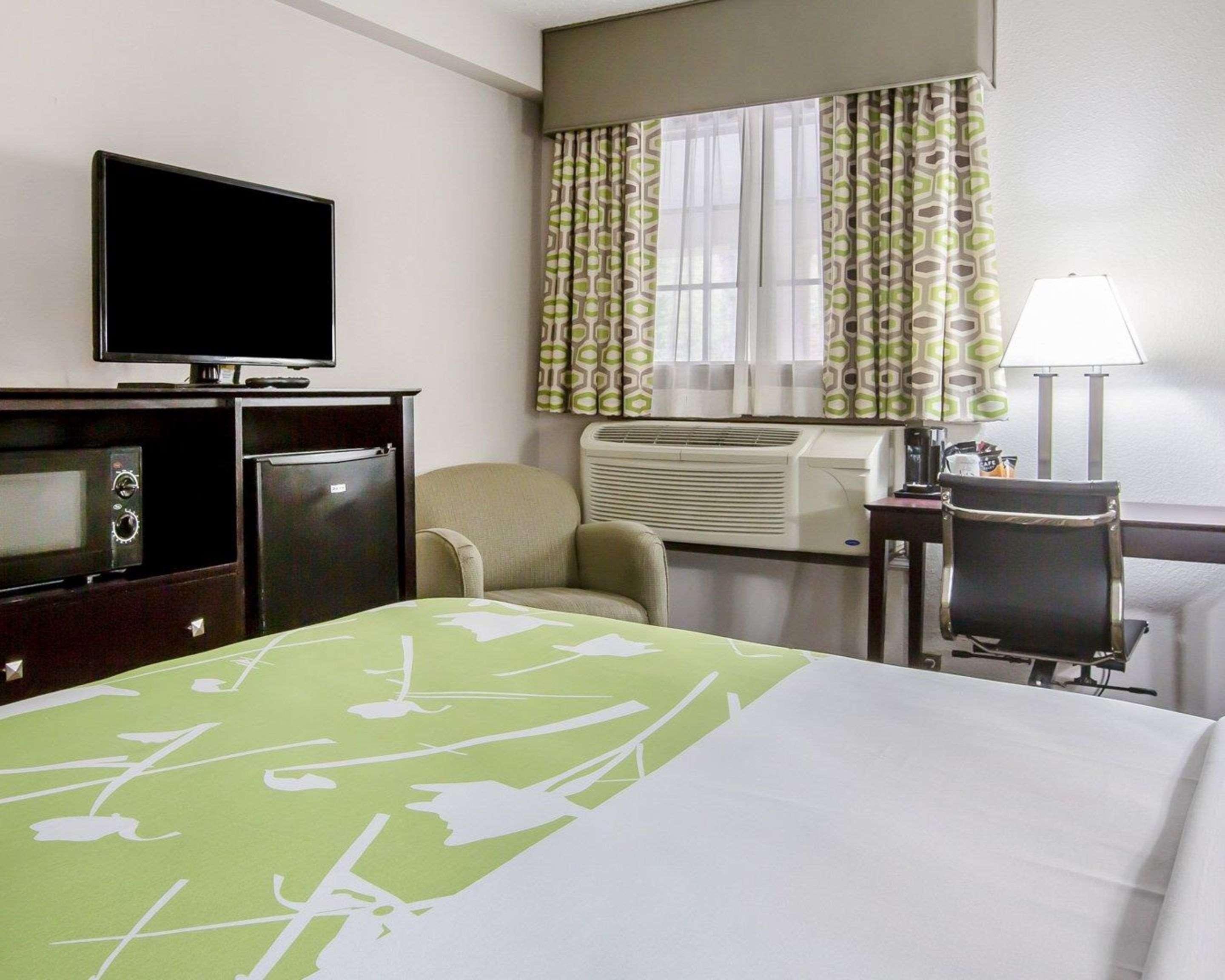 Econo Lodge Birmingham Гувер Екстер'єр фото